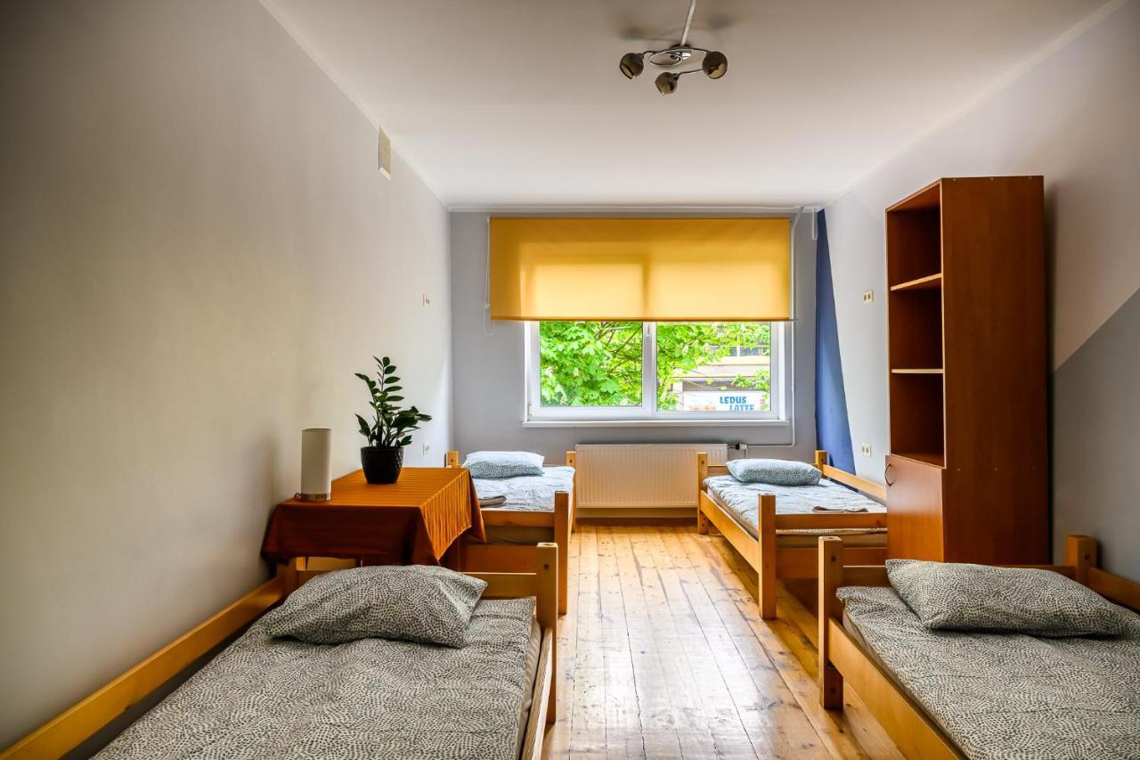 Liepu Hostelis Liepāja Exterior foto